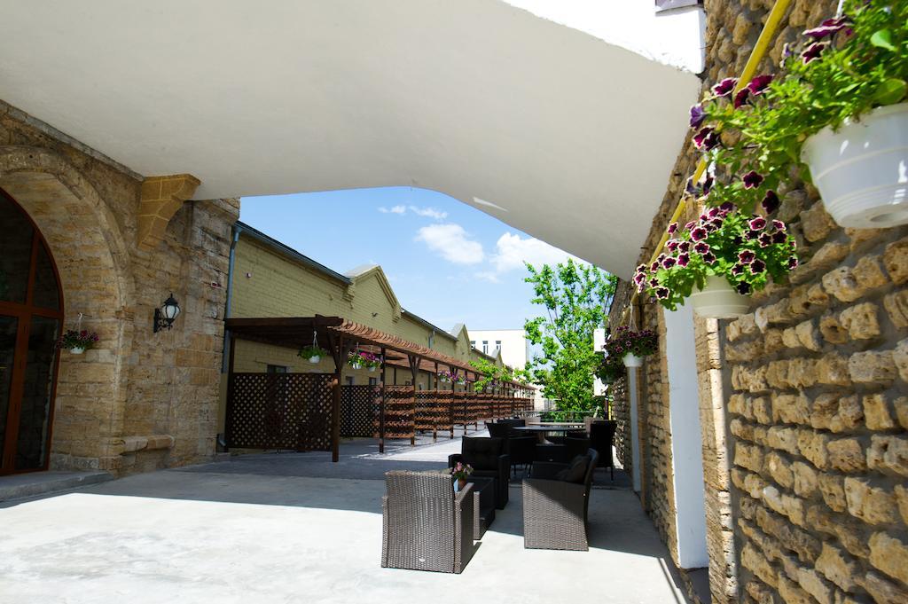 Prince Trubetskoi Winery Hotel โนวา คาคอฟกา ภายนอก รูปภาพ